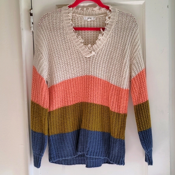 Sweater - Picture 1 of 2